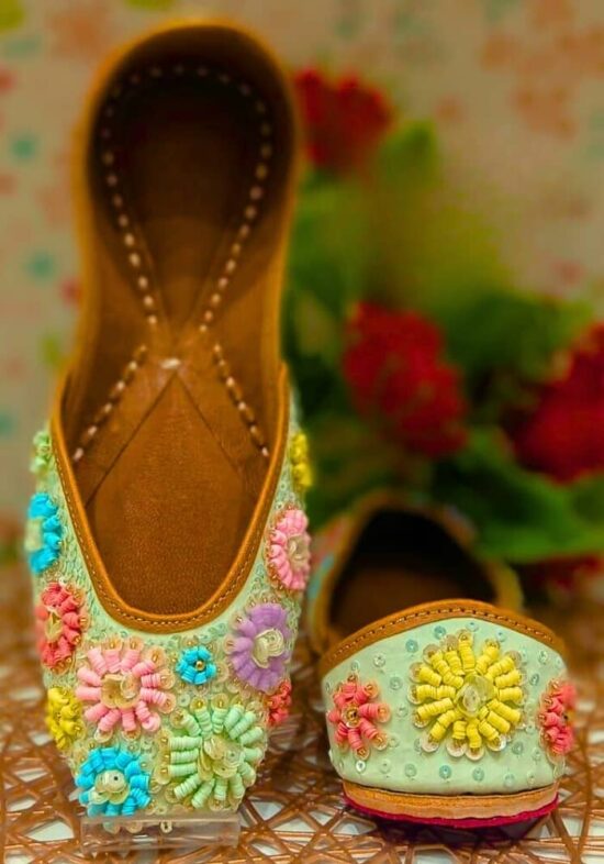 Ethnic Elegance Embroidered Punjabi Jutti For Women