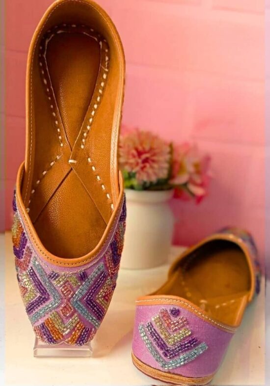 Pastel Hues Embroidered Punjabi Jutti