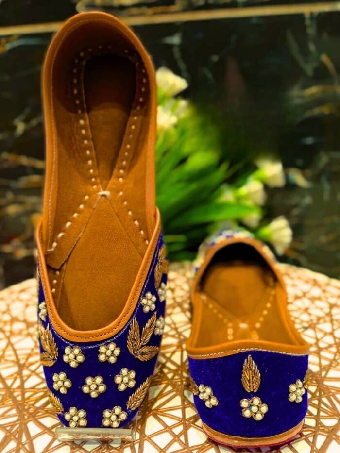 Cosmic Blue Embroidered Punjabi Jutti