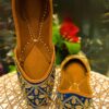 Royal Radiance Embroidered Punjabi Jutti