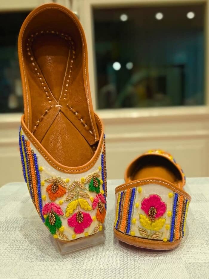 Floral Caraousal Punjabi Jutti Cobble Craze