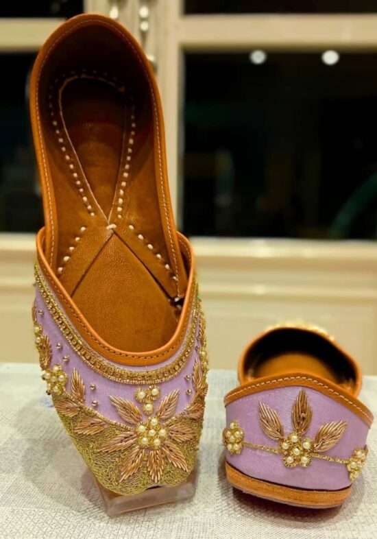 Lavender Sparkle Punjabi Jutti Cobble Craze