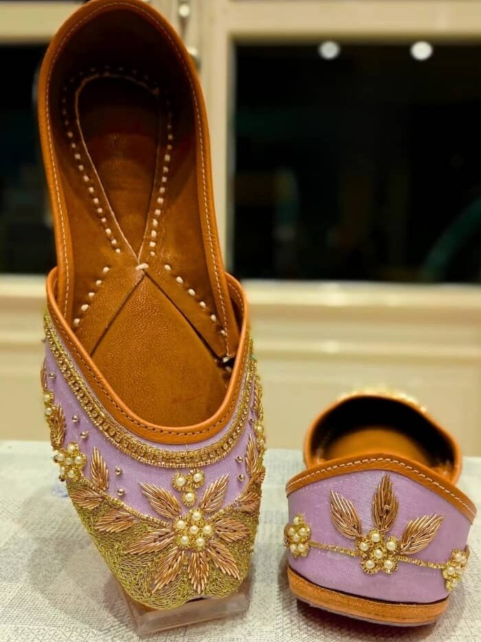 Lavender Sparkle Punjabi Jutti Cobble Craze