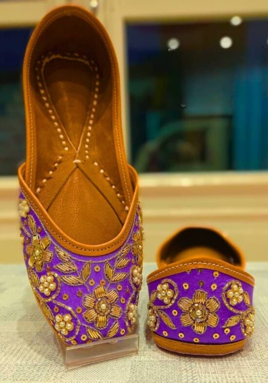 Violet Velvet Punjabi Jutti Cobble Craze