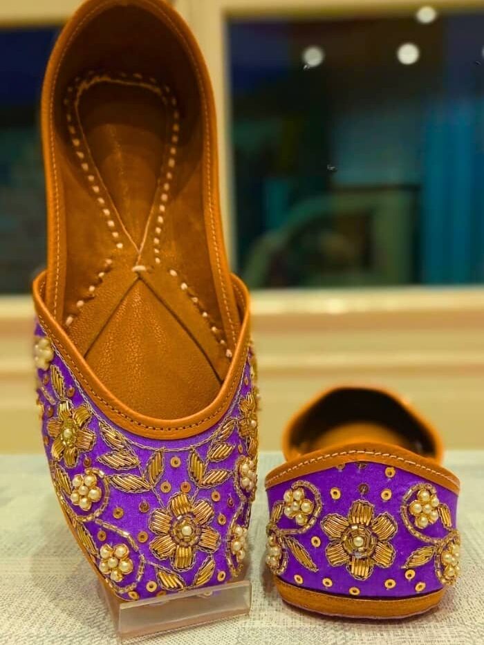 Violet Velvet Punjabi Jutti Cobble Craze